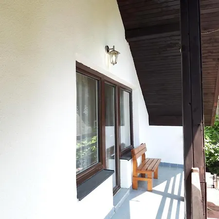 Cavoj Guest House *