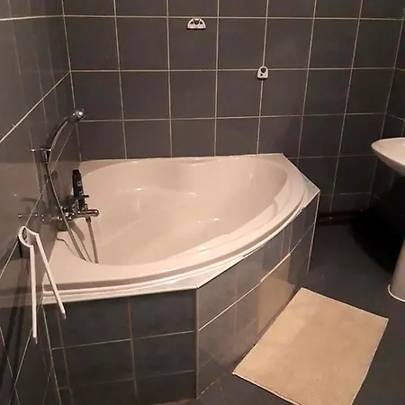 Cavoj Guest House * Cavoj