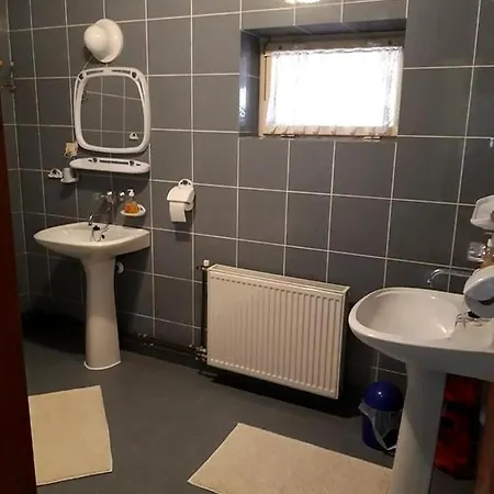 Cavoj Guest House Cavoj